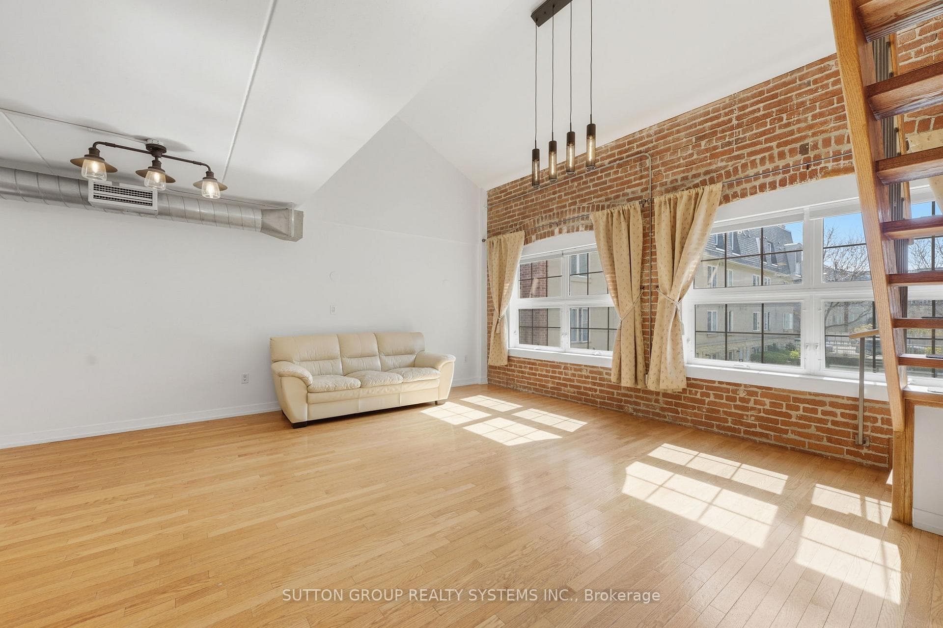 1100 Lansdowne Avenue Unit 332 photo 10