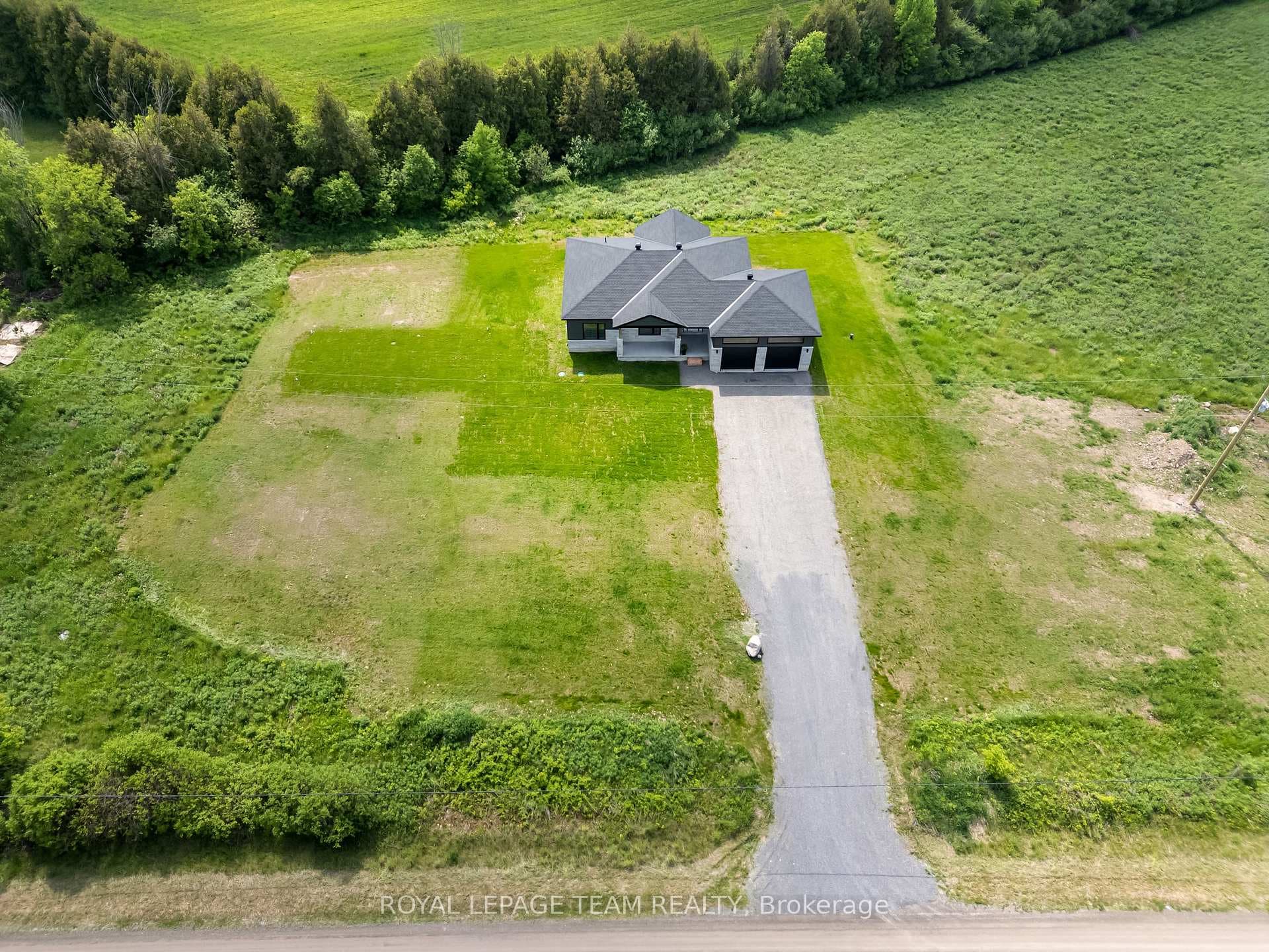 465 Pioneer Road photo 5