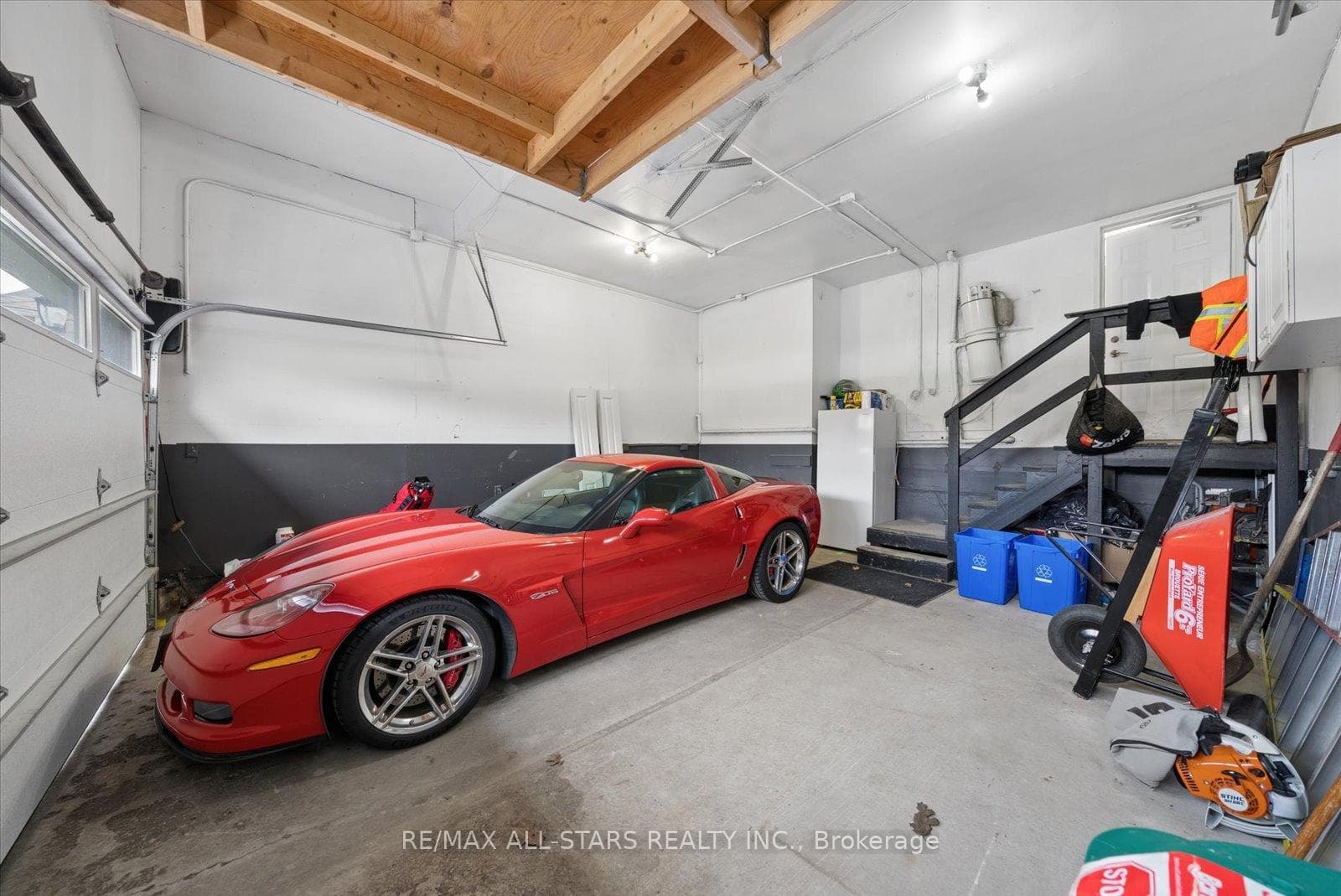 114 Kingsridge Road photo 37