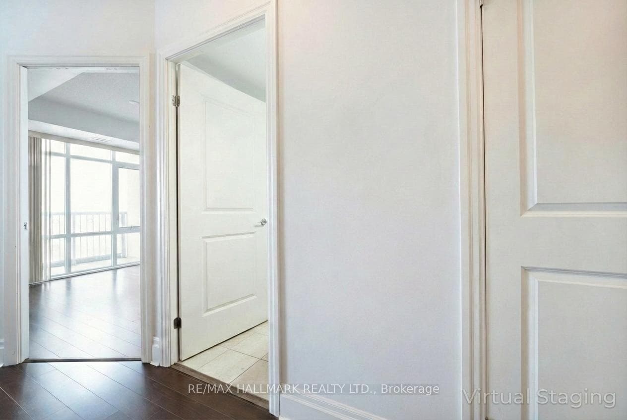 Disclaimer: Unfurnished & Staged Photo for Visuals