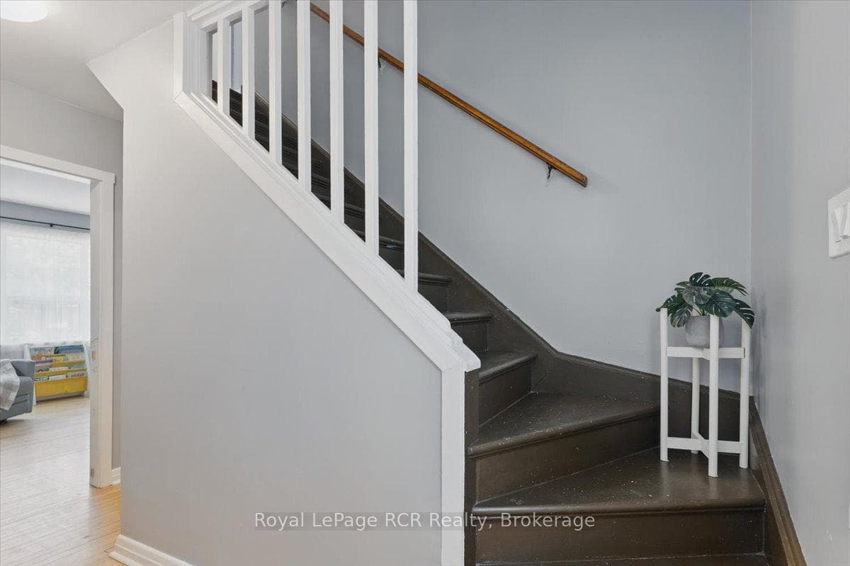 1319 8th Avenue photo 17