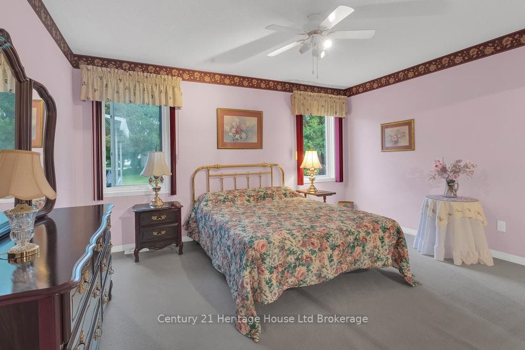 14 McDonald Court photo 11