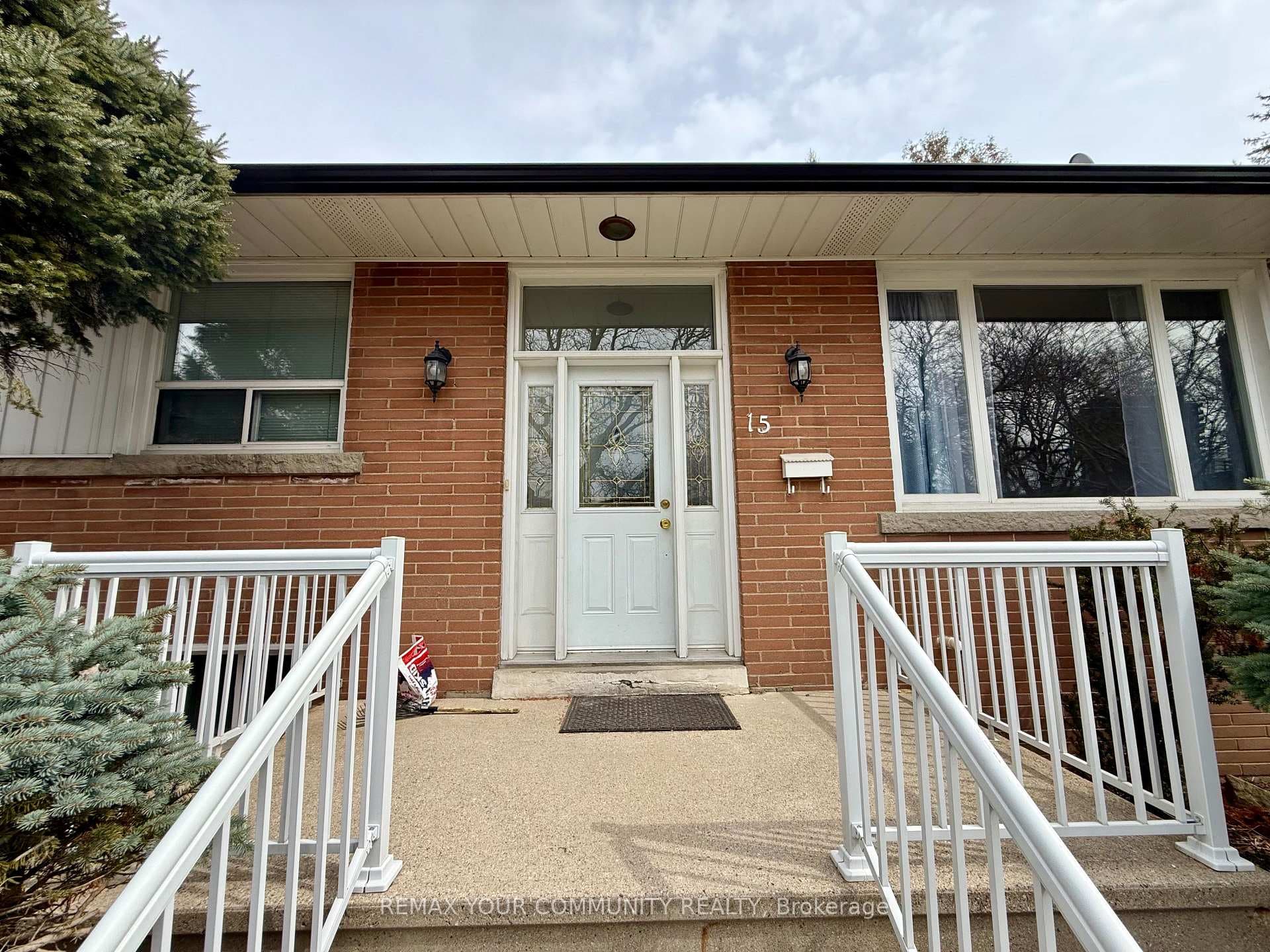 15 Ambrose Road photo 4