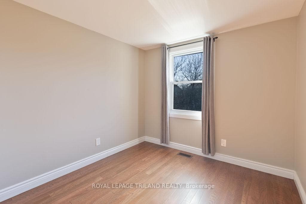 971 ADELAIDE Street Unit 56 photo 26