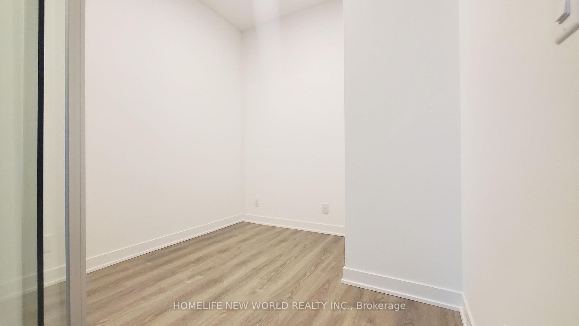 180 Front Street Unit 3009 photo 9