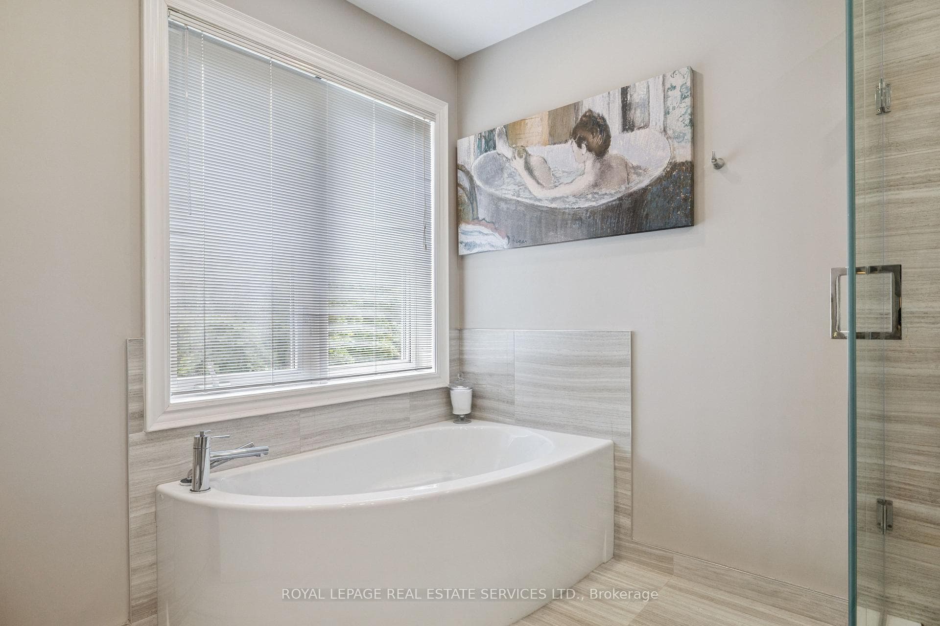 5186 Ravine Crescent photo 15