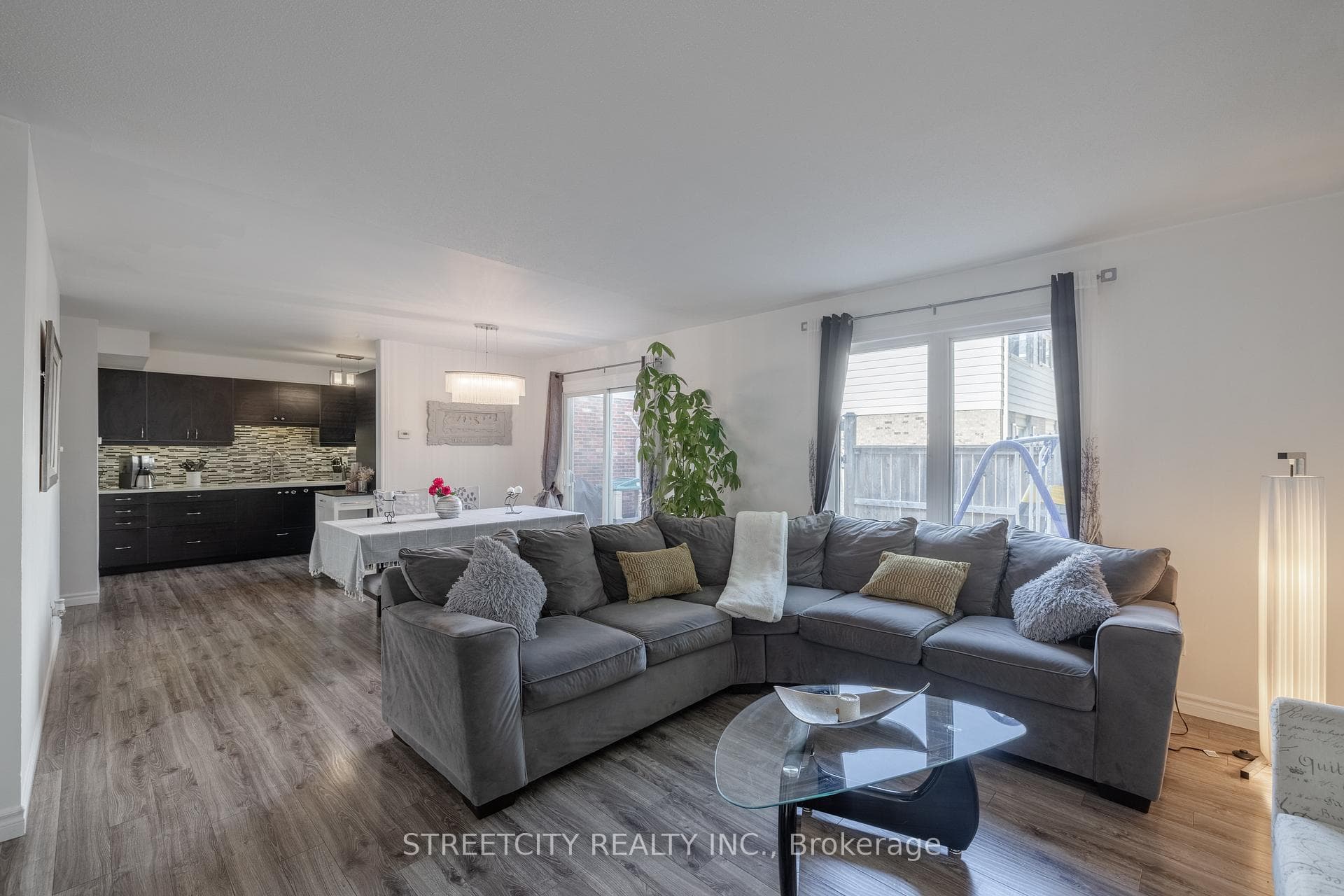 47 Conway Drive photo 9