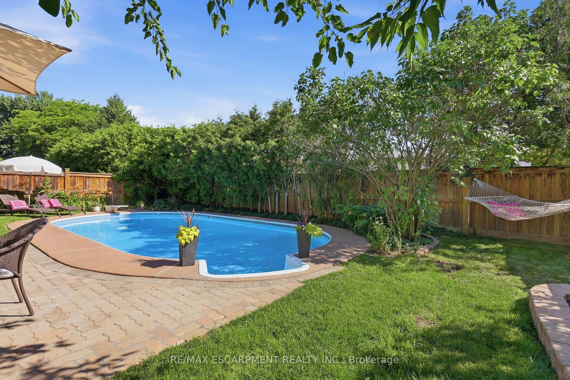 463 Gowland Crescent photo 36