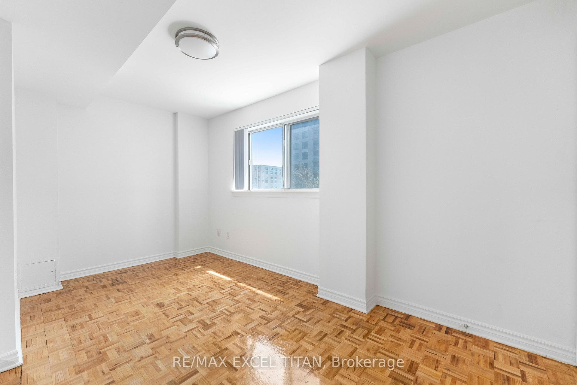 1407 Dupont Street Unit 309 photo 6
