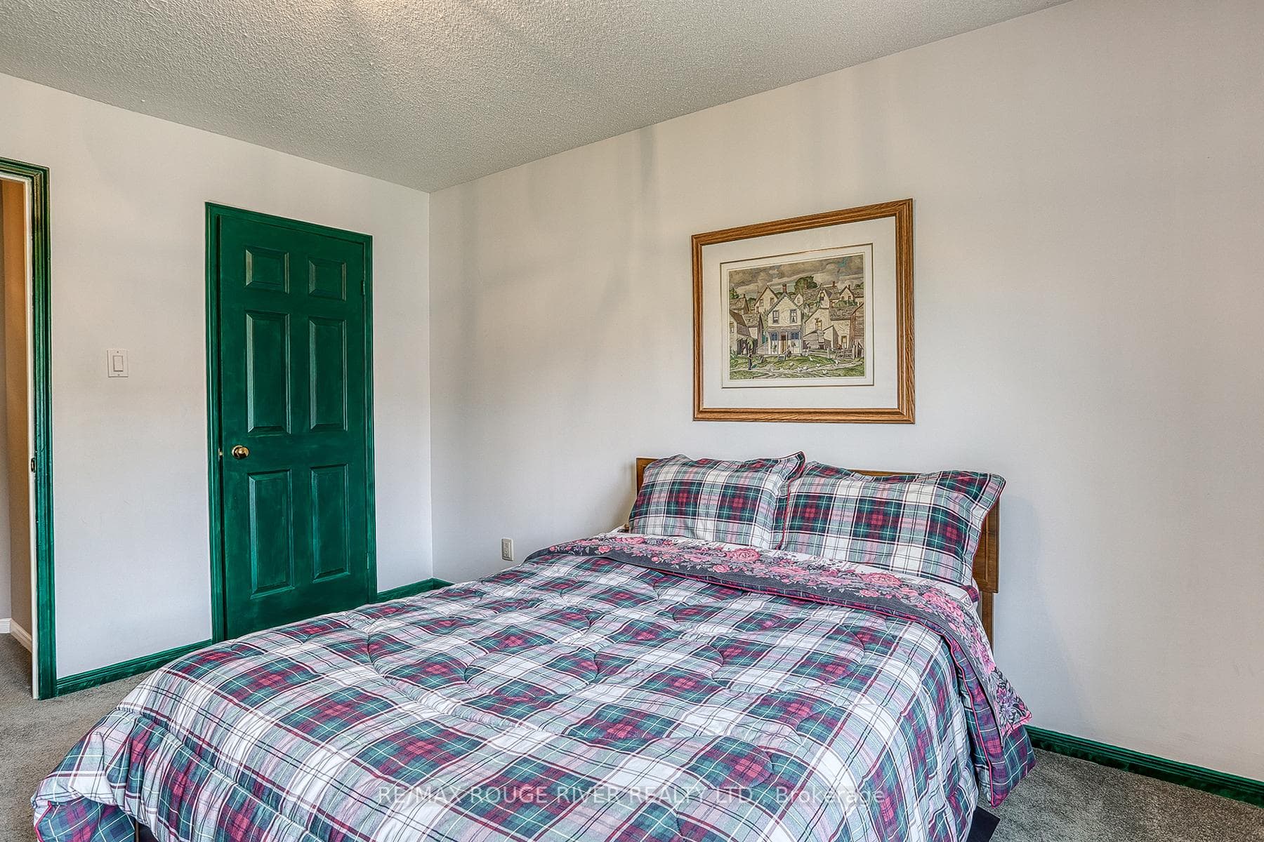 55 Carlisle Crescent photo 33