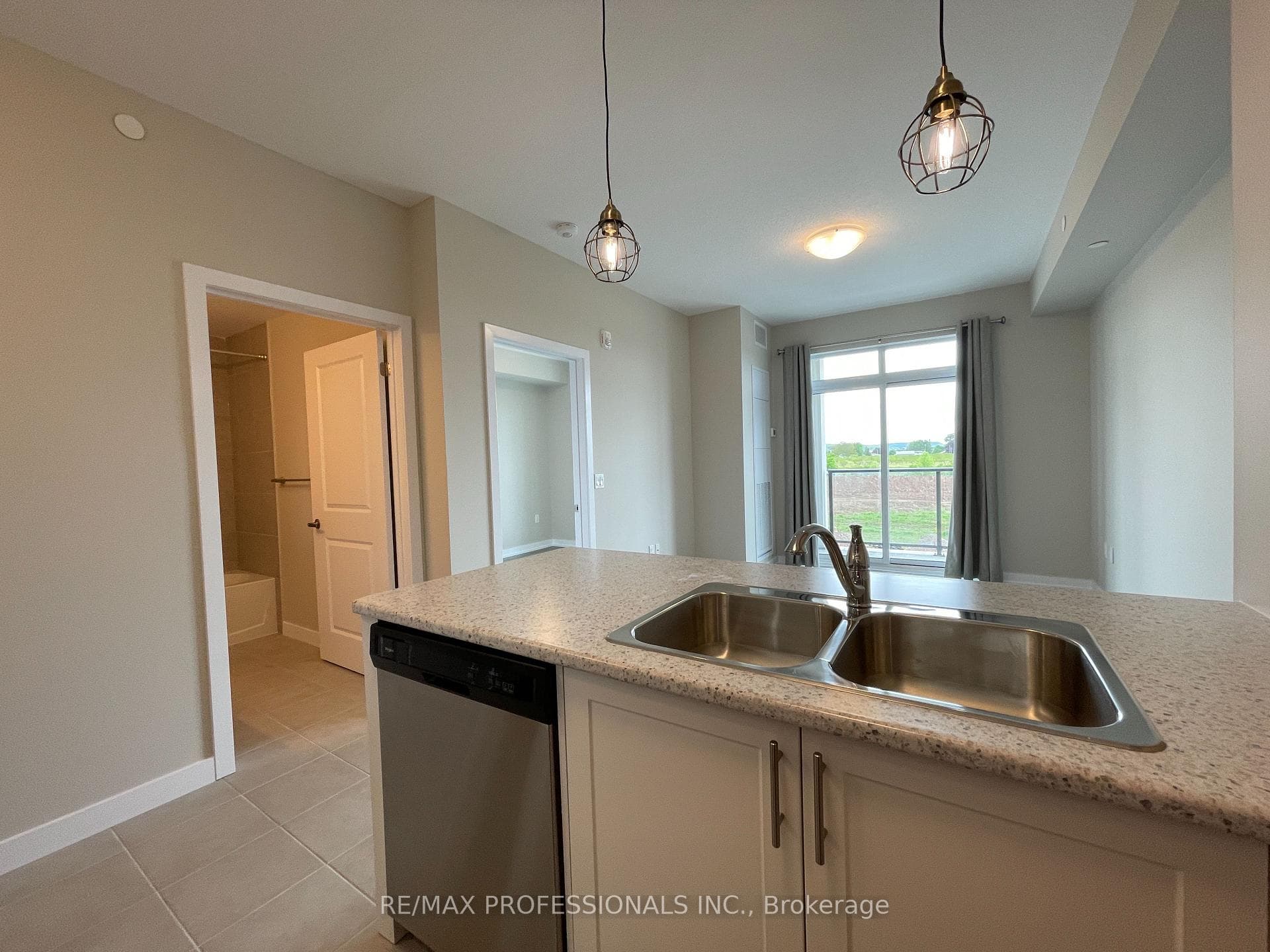 5055 Greenlane Road Unit 202 photo 7