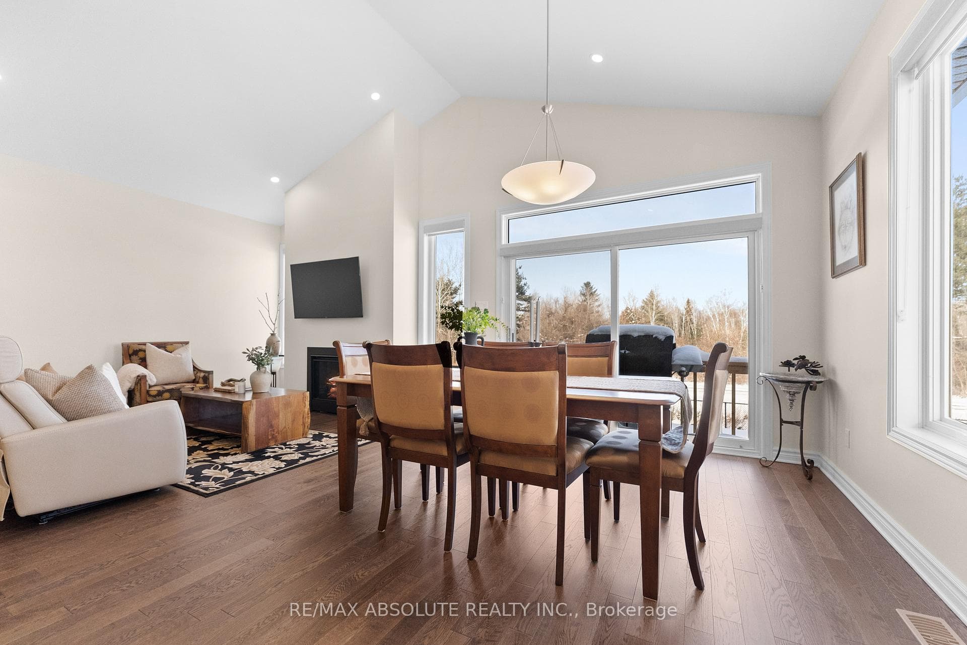 109 Seabert Drive photo 18