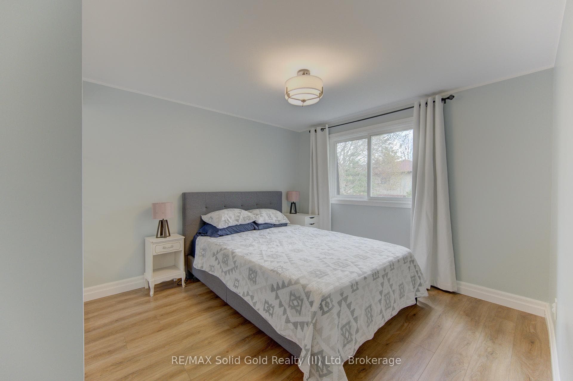 331 Dansbury Drive photo 15