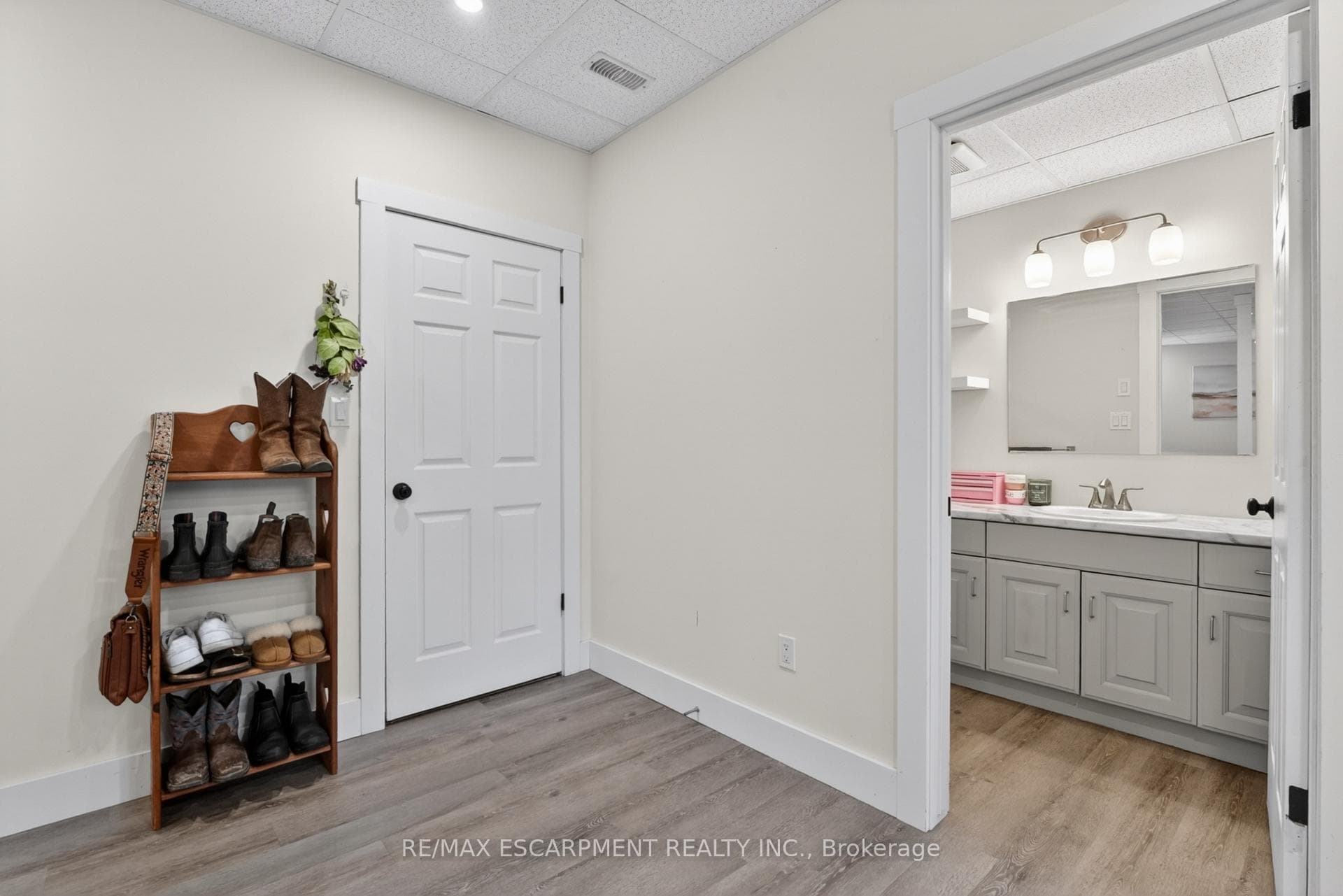 815 Tice Road photo 35