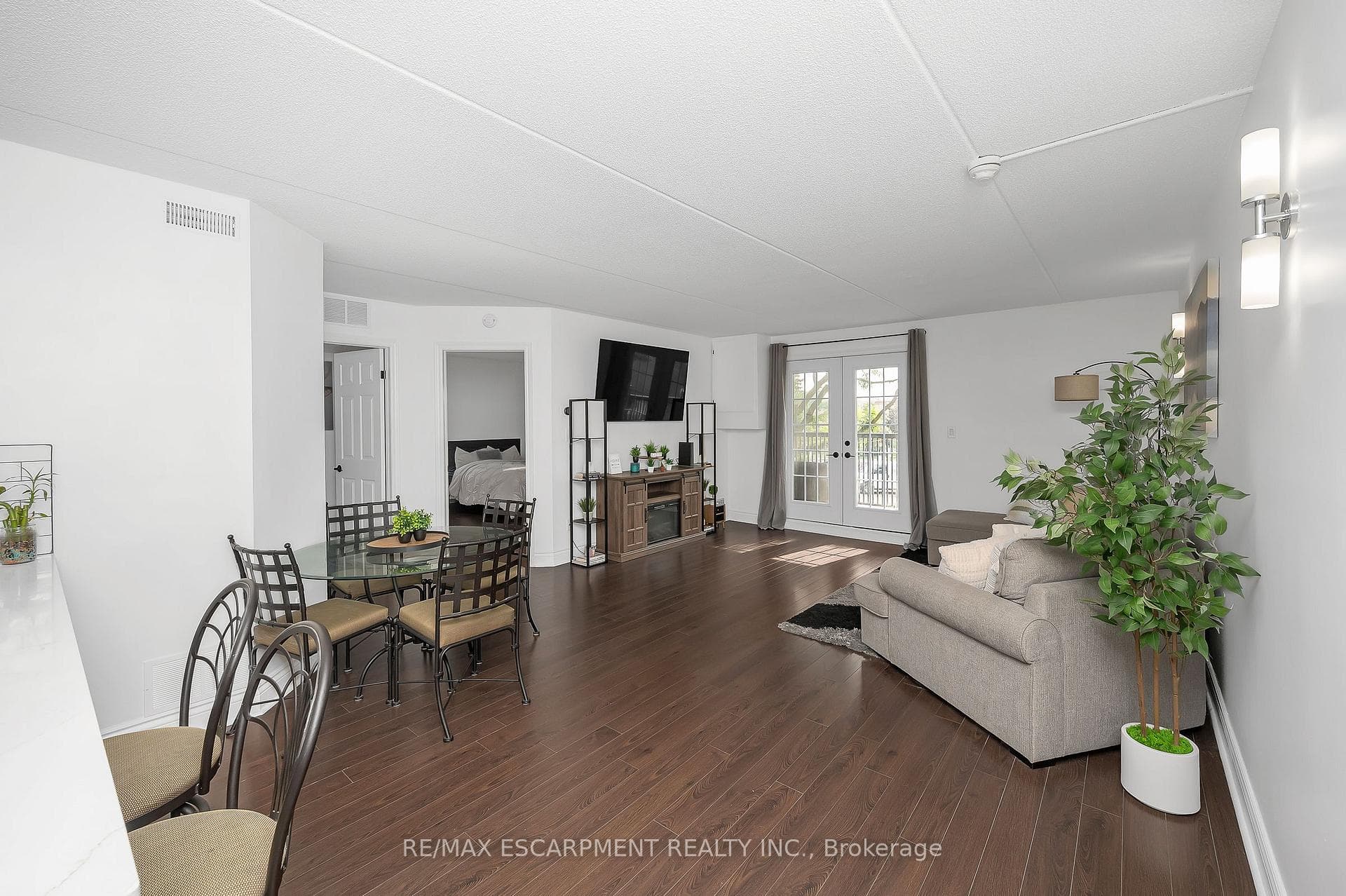 2040 Cleaver Avenue Unit 214 photo 12