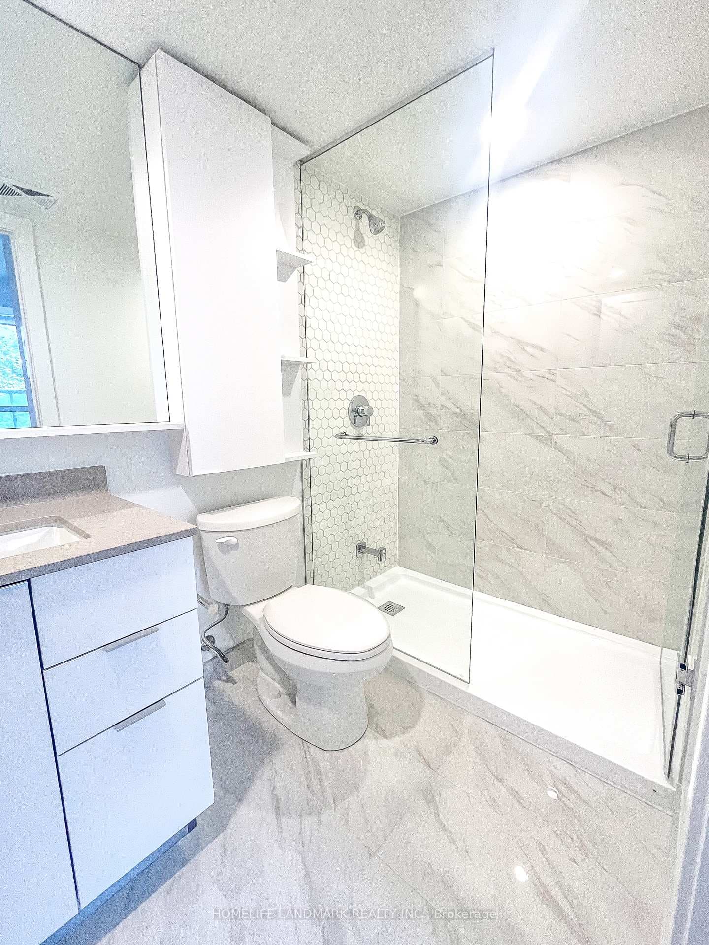 8 cedarland Drive Unit 310 photo 6