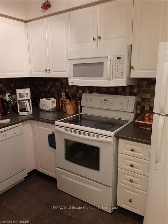 155 RIVERGLEN Drive Unit 210 photo 10