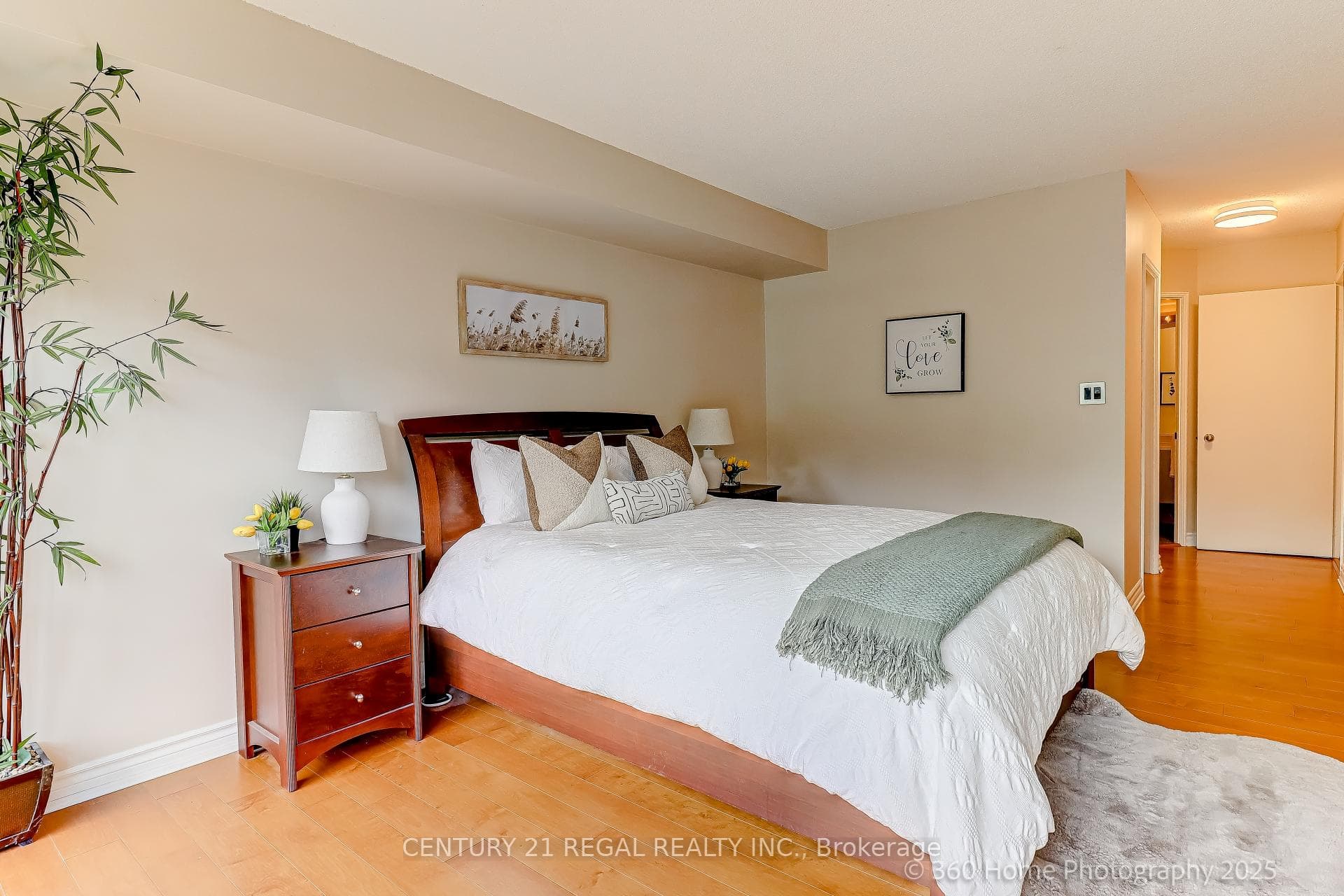2267 Lake Shore Boulevard Unit 308 photo 16