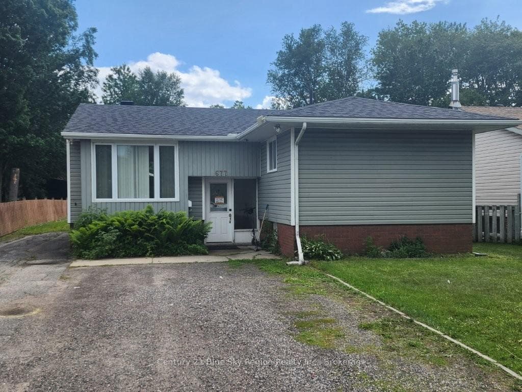 677 Tackaberry Drive photo 1
