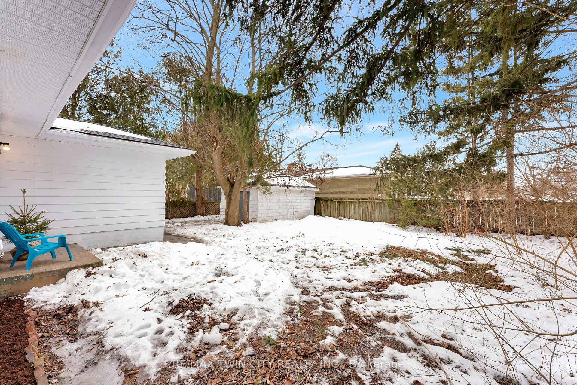 24 Rowanwood Avenue photo 27