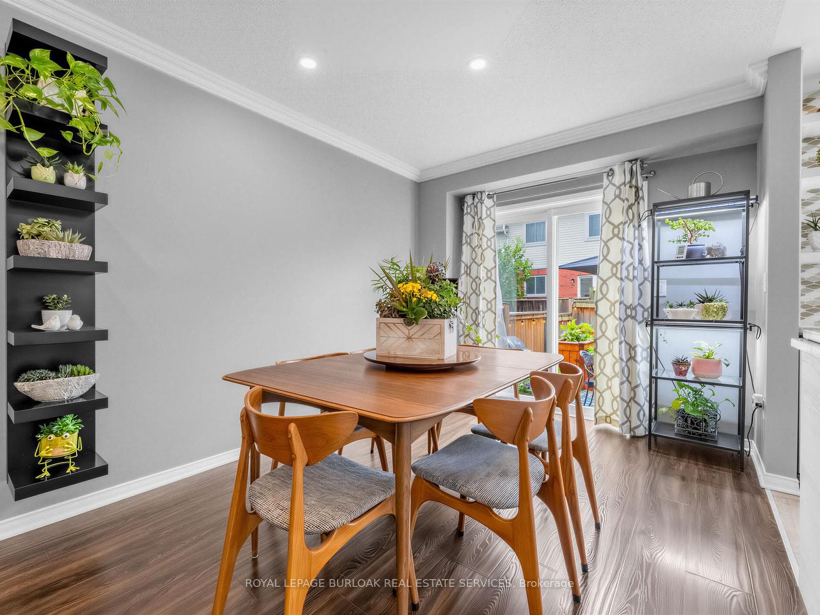 large bright dining w/access to yard