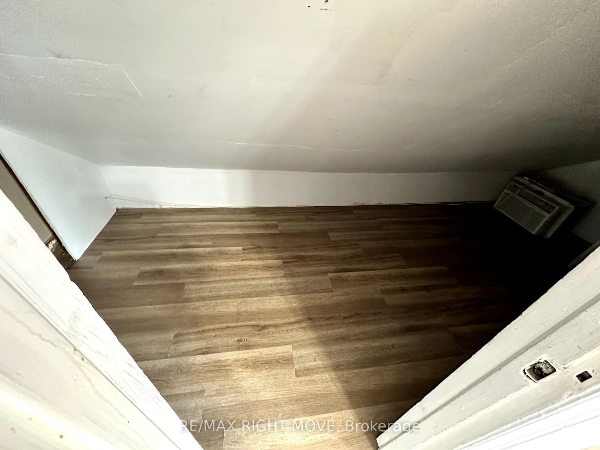 96 Neywash Street photo 10