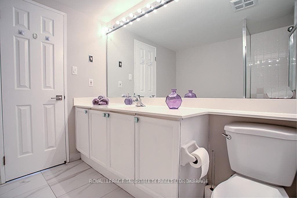 101 Subway Crescent Unit 1003 photo 12