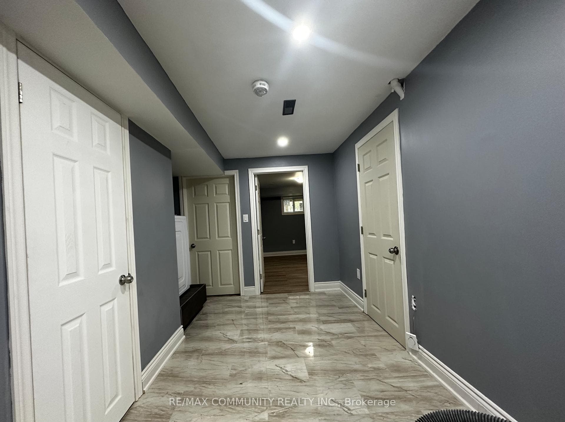 15 Malthouse Crescent Unit Bsmt photo 3