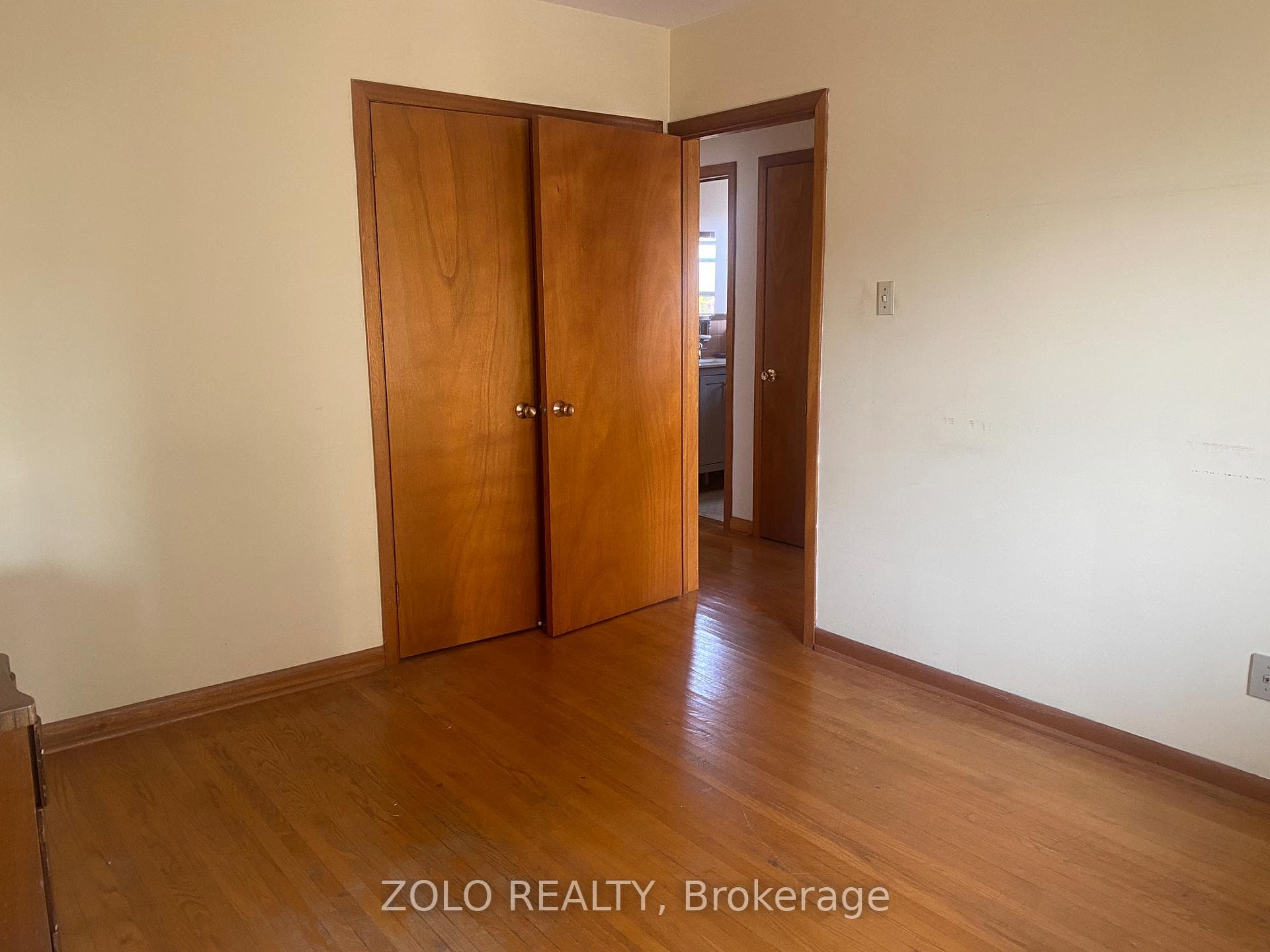 939 Glencairn Avenue photo 21