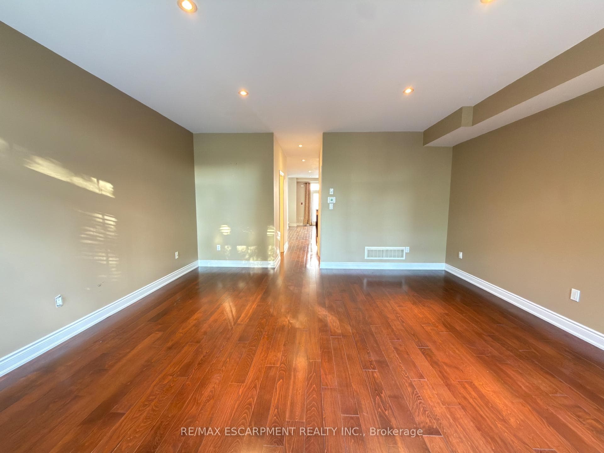 View into Kitchen/Dining from Living Room