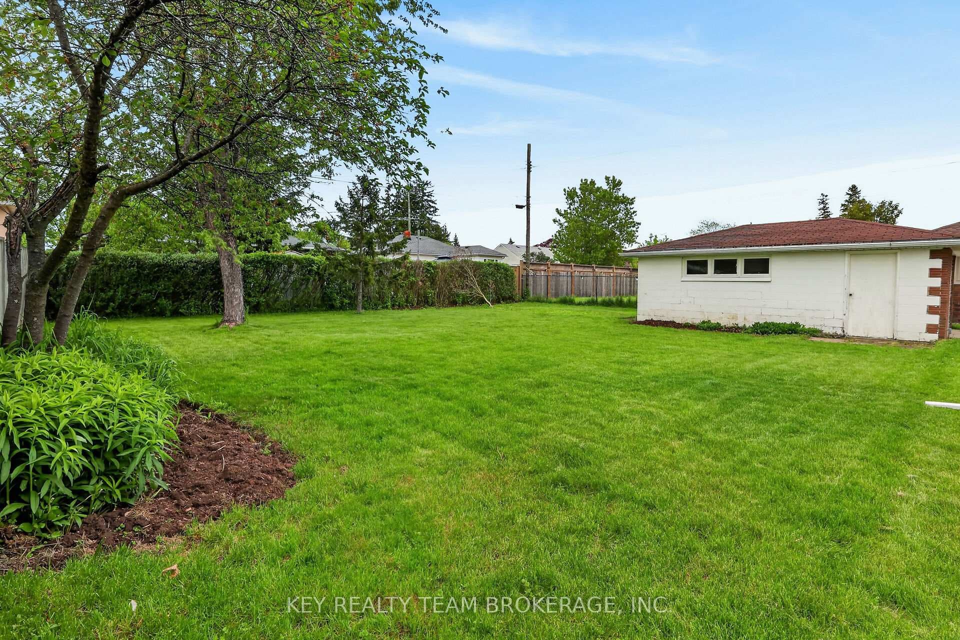 188 Price Avenue photo 39