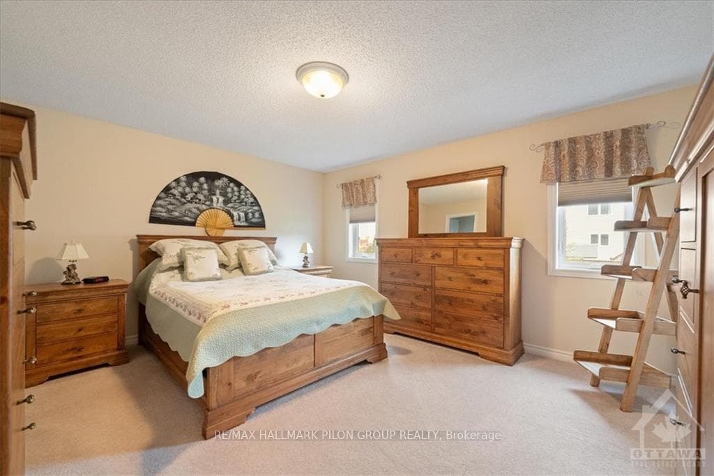 9 PEBBLEMILL Lane photo 12