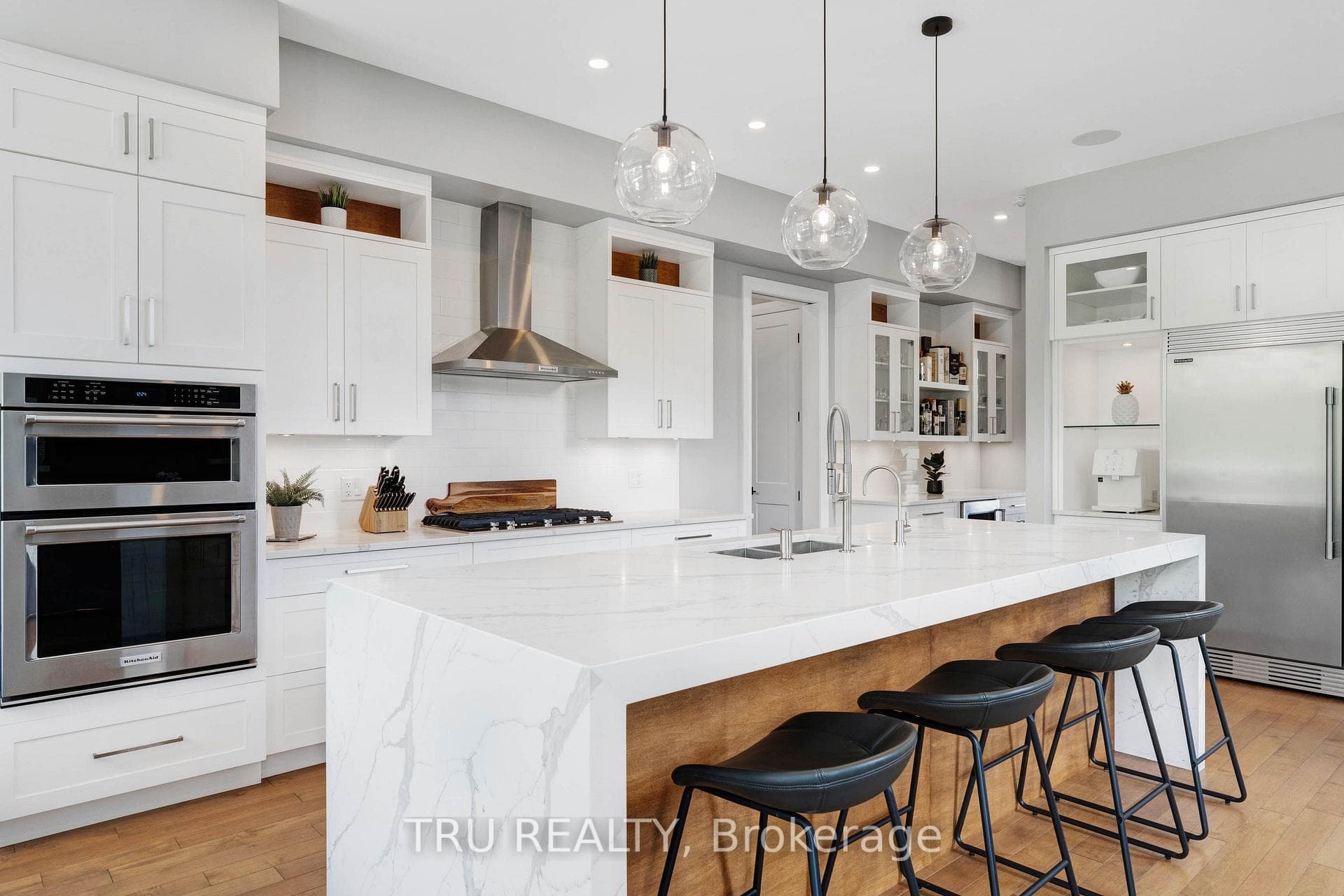 536 LEIMERK Court photo 6