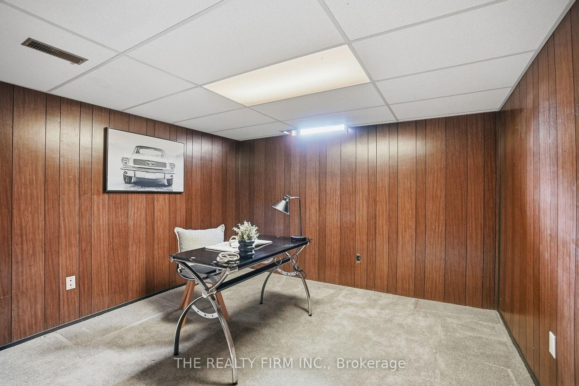 52 Clifton Crescent photo 24