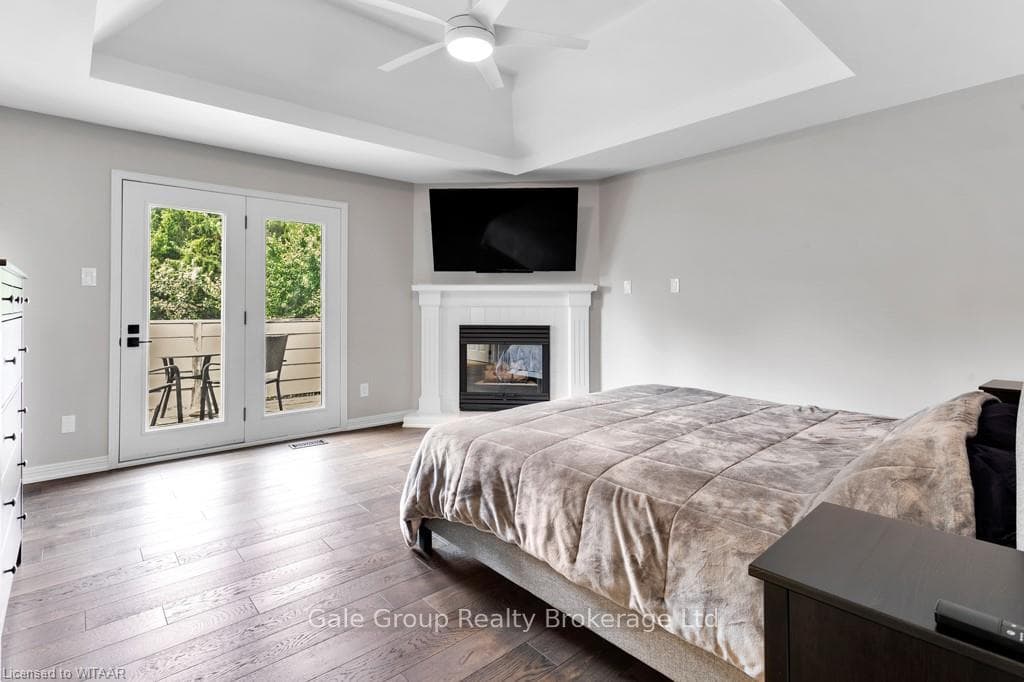 667 LANSDOWNE Avenue photo 17