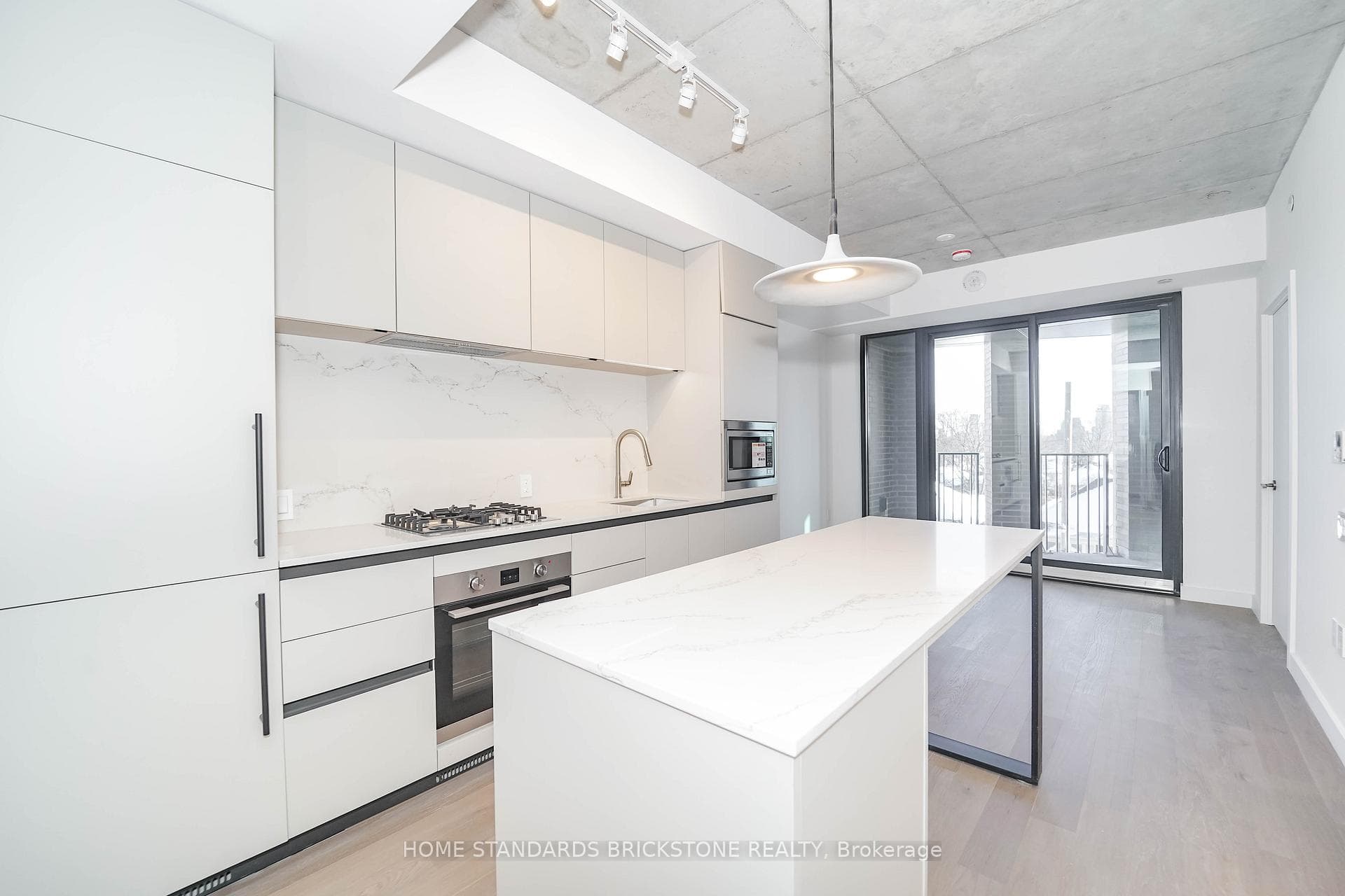 1720 Bayview Avenue Unit 405 photo 15