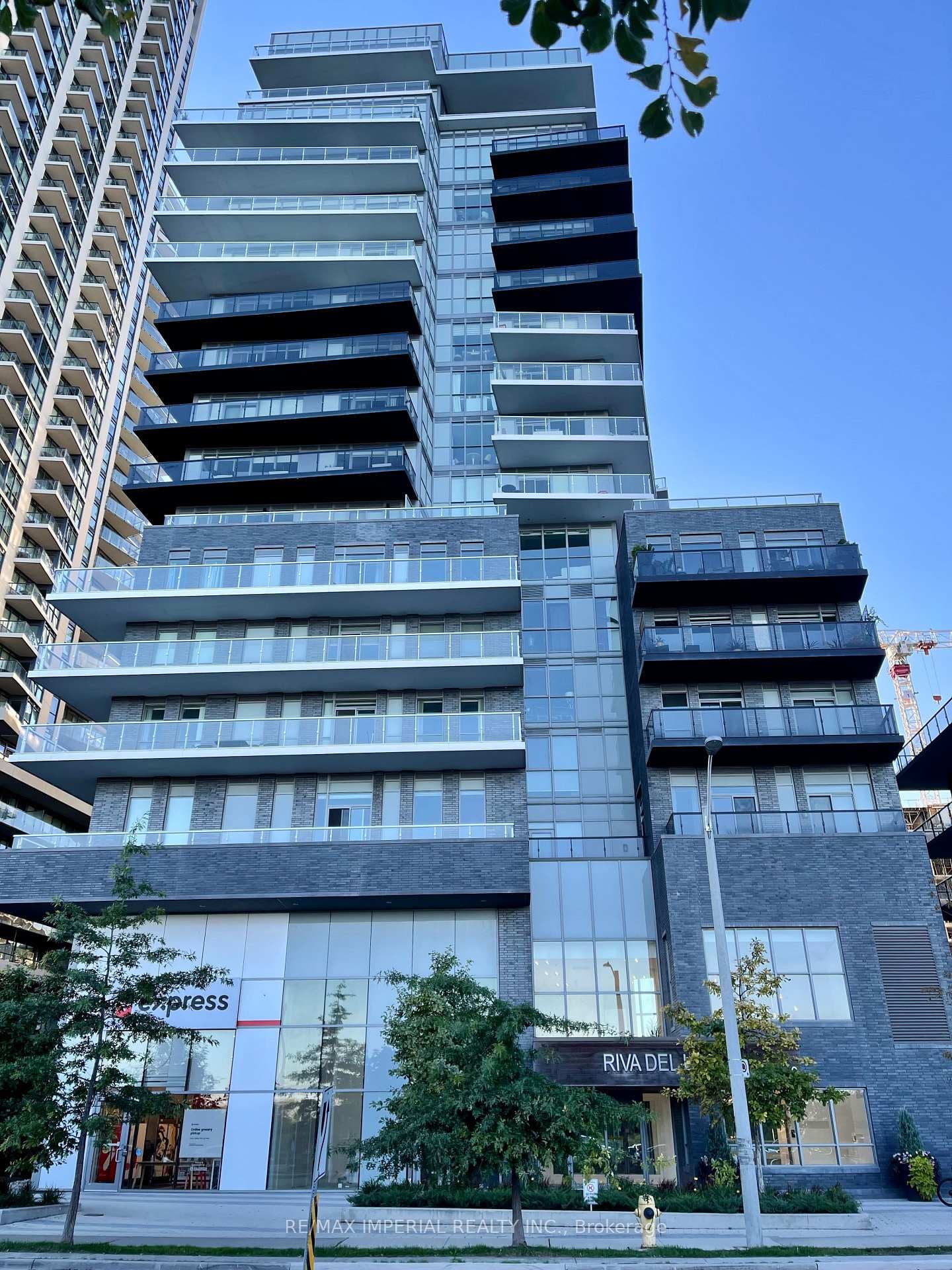 110 Marine Parade Drive Unit 413 photo 1