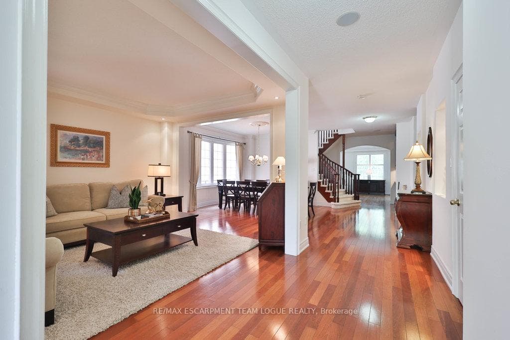 4302 Clubview Drive photo 7