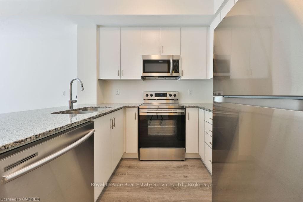 128 GROVEWOOD N/A Unit 125 photo 6
