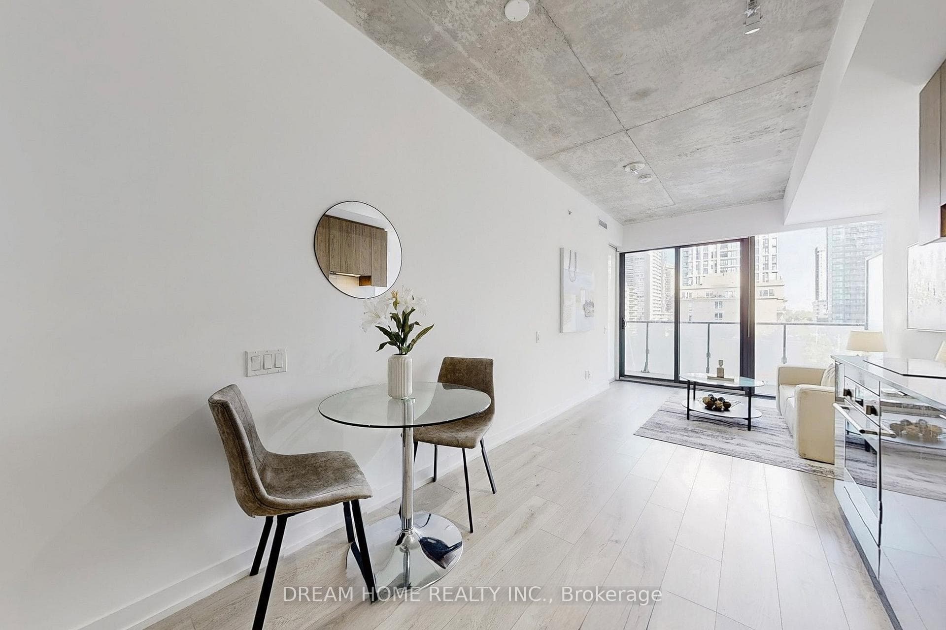 161 Roehampton Avenue Unit 508 photo 11