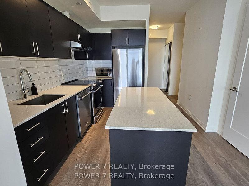 9000 Jane Street Unit 1620 photo 4
