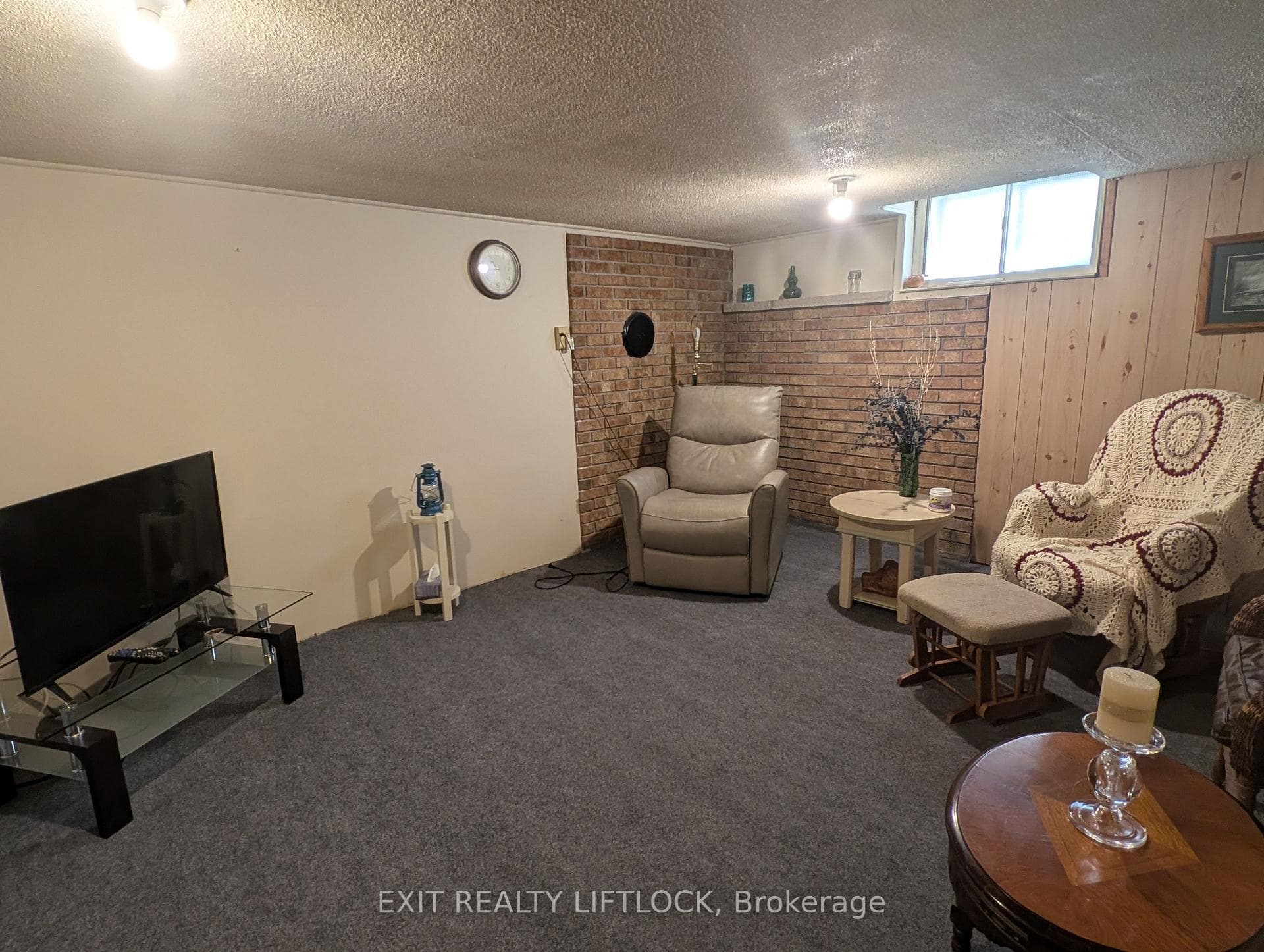 590 McCannan Avenue photo 12