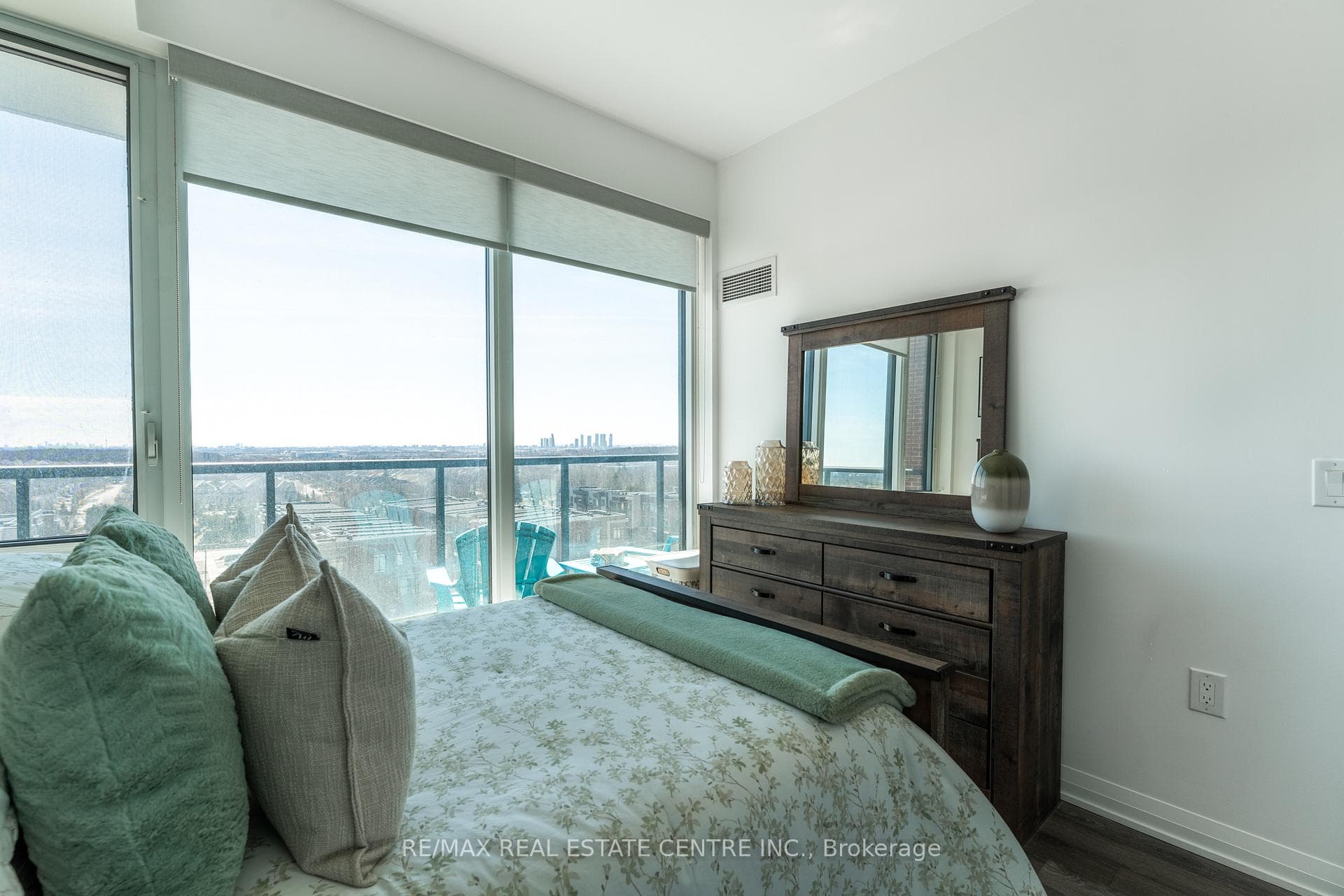 99 Eagle Rock Way Unit 709 photo 16
