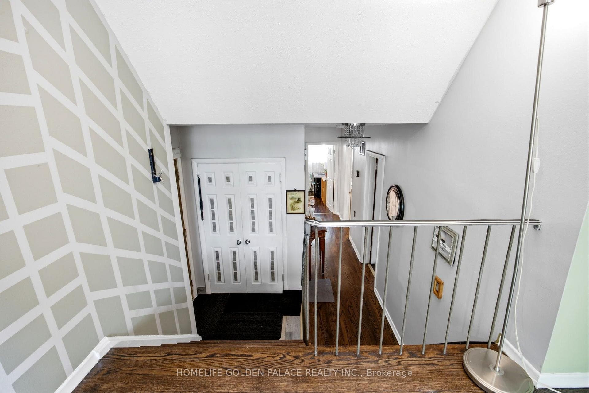 913 Brimorton Drive photo 4