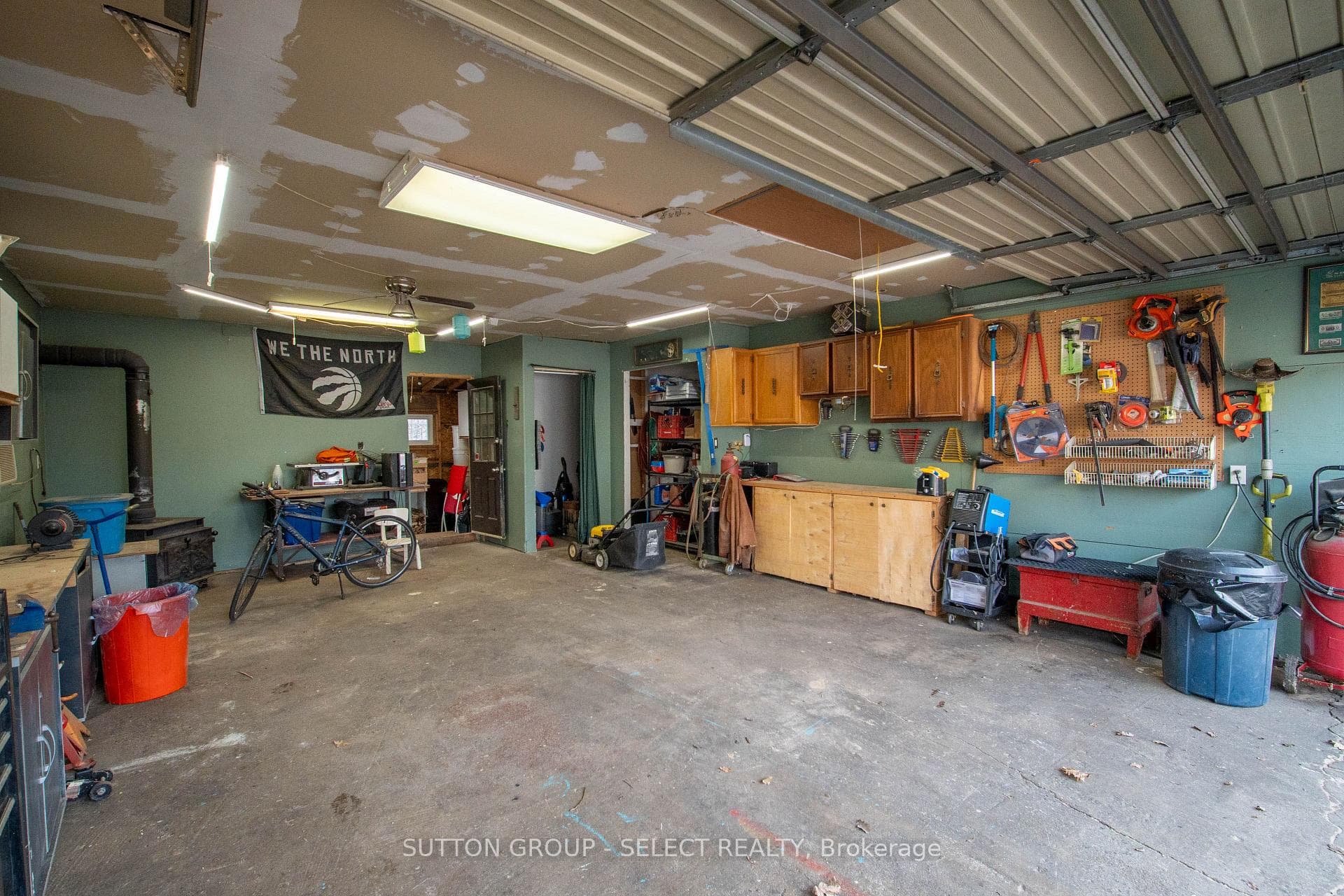 1185 King Street photo 27