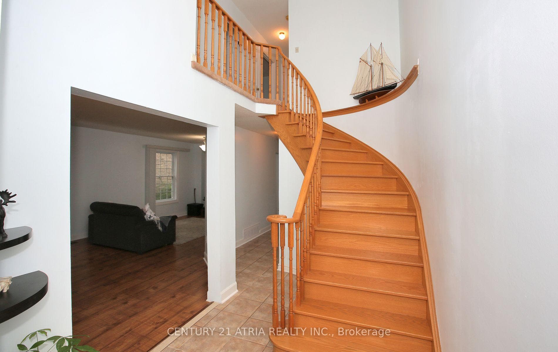 153 Stather Crescent photo 23