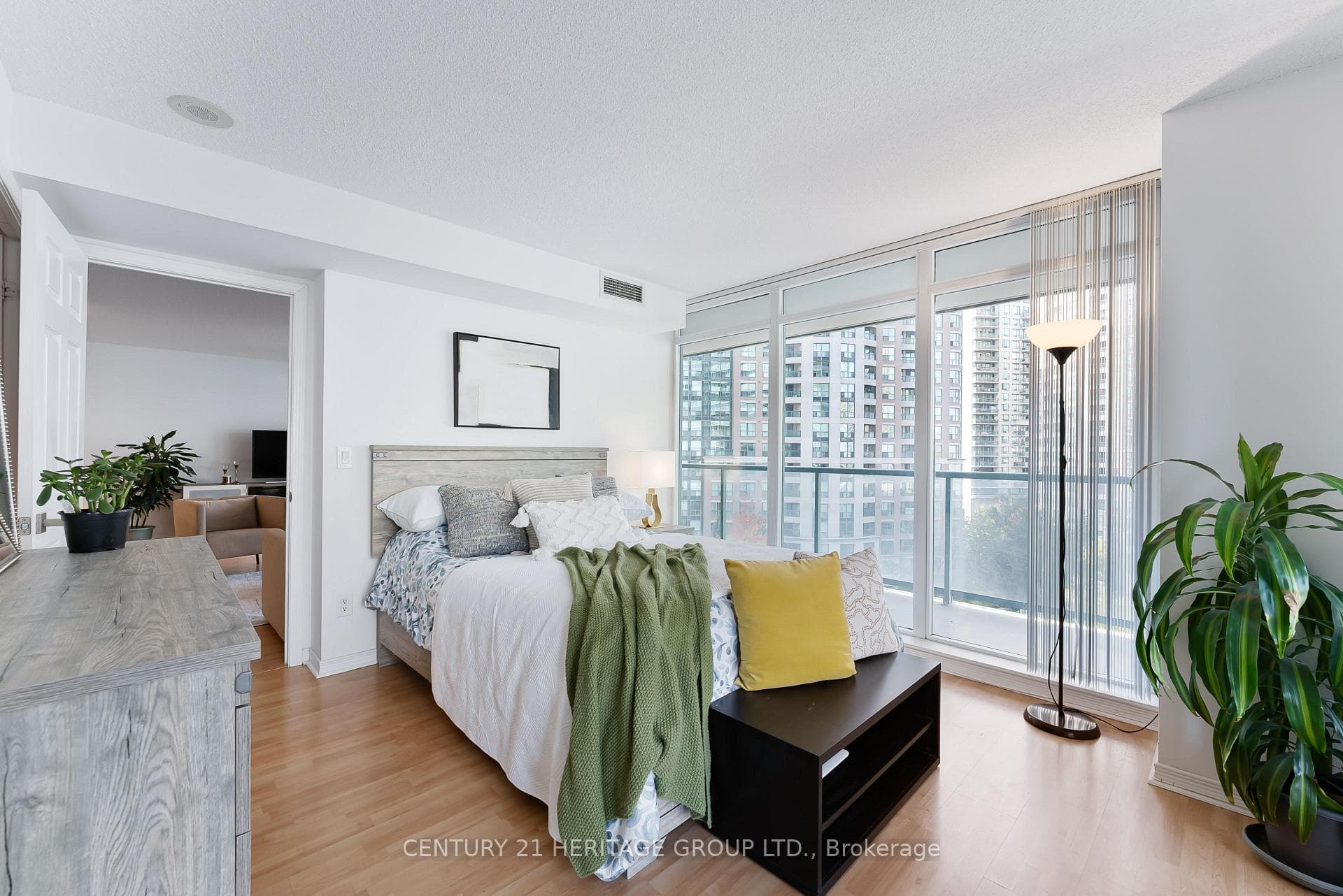 5500 Yonge Street Unit 710 photo 14