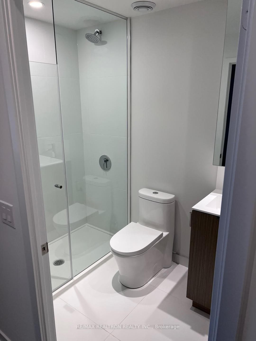 20 Edward Street Unit 1406 photo 8