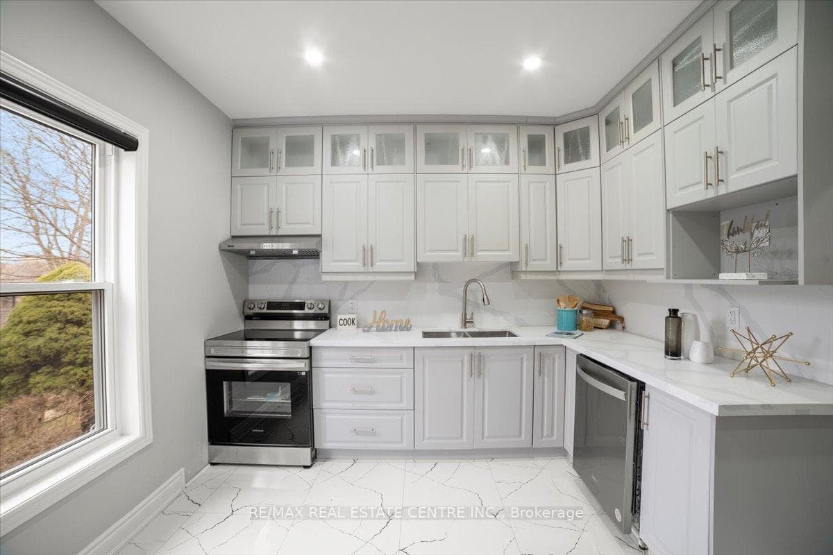 401 Fountain Street photo 11