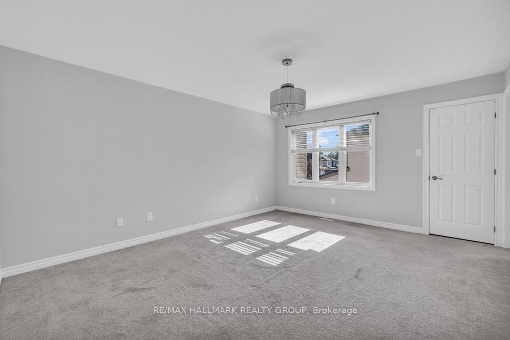 600 Parade Drive photo 17